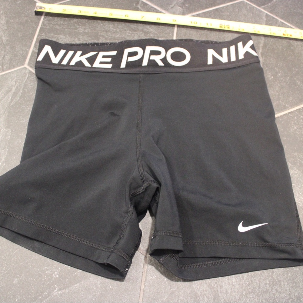 Nike Pro Black Athletic Shorts Spandex